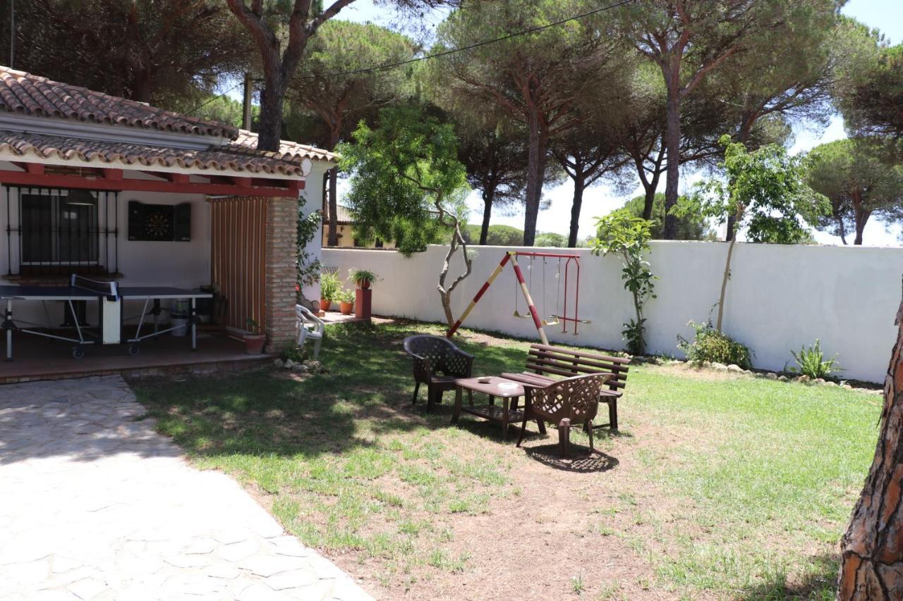 Chalet Montura Chiclana de la Frontera Exterior photo